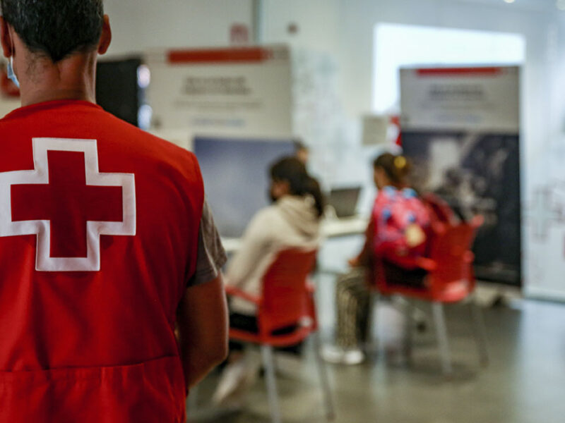 Cruz Roja española acoge a los beisbolistas venezolanos que pidieron asilo