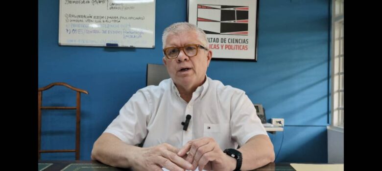 “El llamado a reforma constitucional es una burla para los venezolanos”: entrevista con el abogado Juan Carlos Apitz