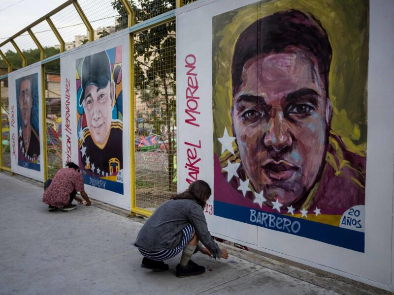 Corte Suprema de EEUU permite a Trump deportar a venezolanos al avalar Ley de Enemigos Extranjeros