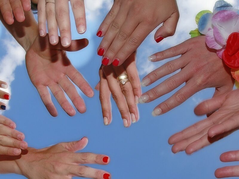 Liderazgo de las mujeres estereotipado: cuando solo las grandes historias son visibles