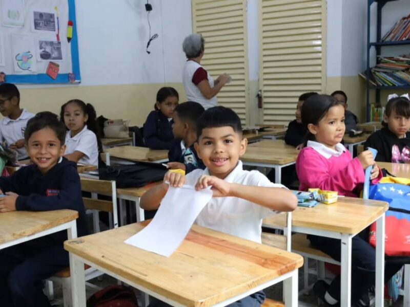 Ministerio de Educación aclara que habrá clases pese a luto nacional