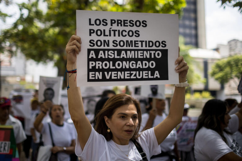 Familiares y víctimas de la represión rechazan negativa de la Fiscalía de recibir denuncias