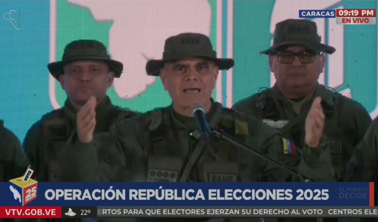 Padrino López llama a respetar resultados que emita CNE