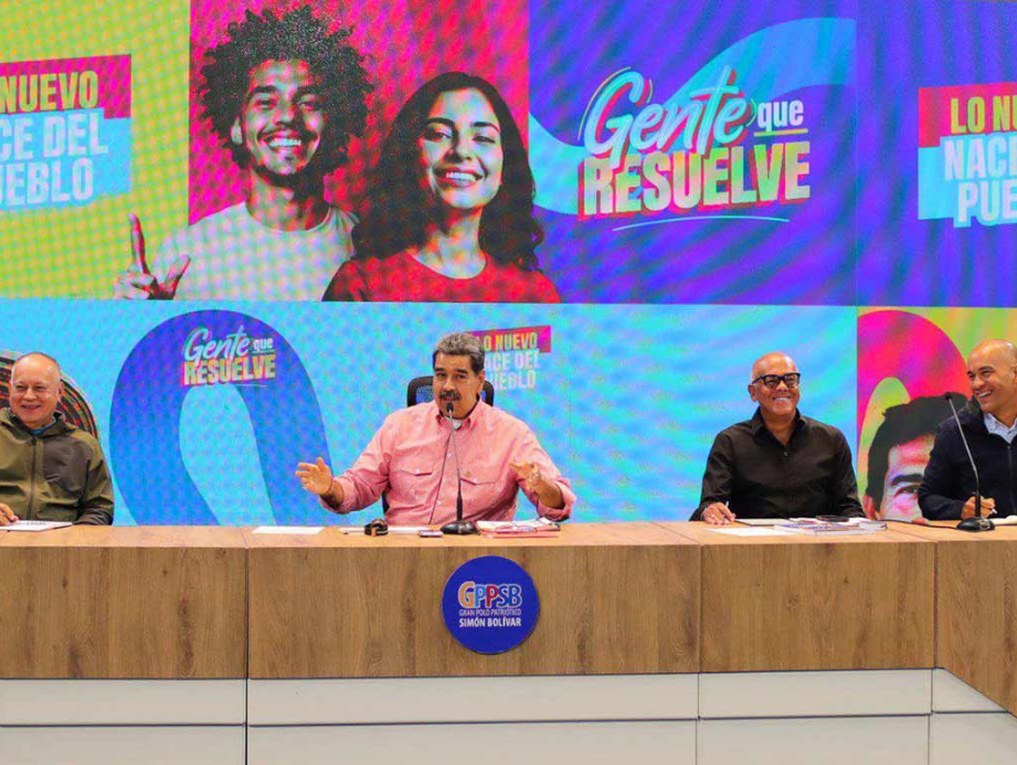 Chavismo intenta no mostrar debilidad frente a “operación guacamaya” pero no juega en equipo, dicen politólogos 