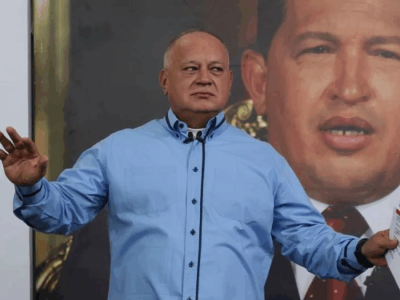 Diosdado Cabello dice que hubo negociación para salida de opositores de la embajada de Argentina
