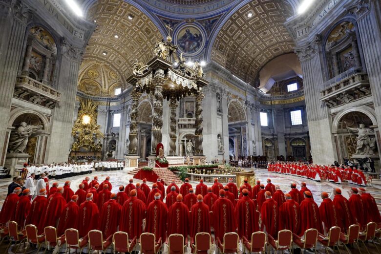 Todos los cardenales que participarán en el cónclave están en Roma