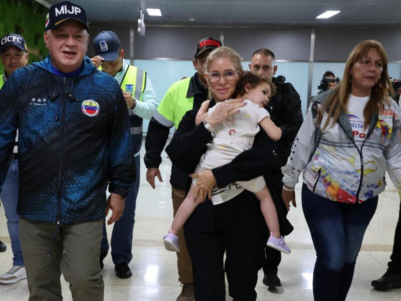 Estados Unidos asegura que repatriaron a Maikelys Espinoza "por una orden judicial"