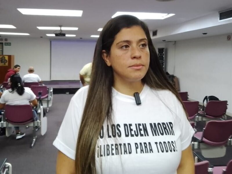Josnars Baduel cumple 16 días en aislamiento, denuncia su hermana