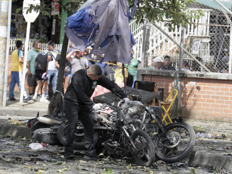 Al menos un muerto y nueve heridos por explosión de bombas en la ciudad colombiana de Cali