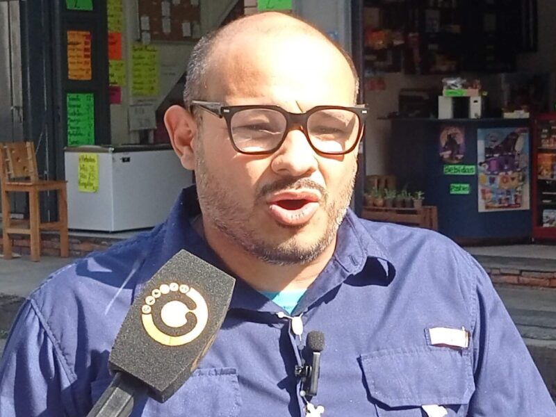 Familia de Carlos Julio Rojas denuncia que tiene problemas de tensión