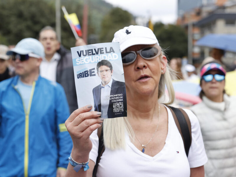 Senador Uribe Turbay sigue "en estado crítico" y con "escasa respuesta", según médicos