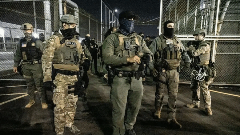 Trump ordena intensificar las detenciones y deportaciones de migrantes en las ciudades santuario