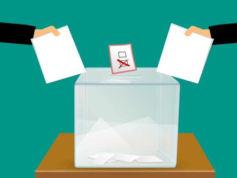 ¿Cómo despojarse del fanatismo político?
