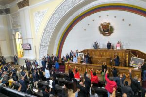 AN declara «persona non grata» al Alto Comisionado Türk y pide al fiscal abrirle causa por “secuestro” de migrantes
