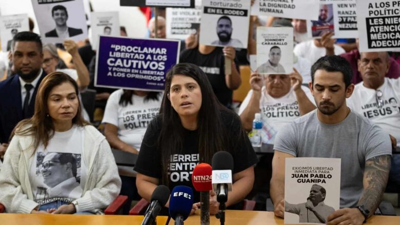 Presencia del Cicpc se mantiene a las afueras de residencia de Andreína Baduel