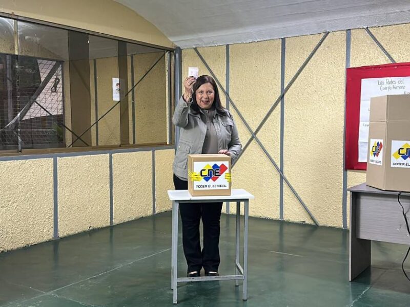 Elecciones municipales | Carmen Meléndez tras votar: El proceso es rápido y sencillo