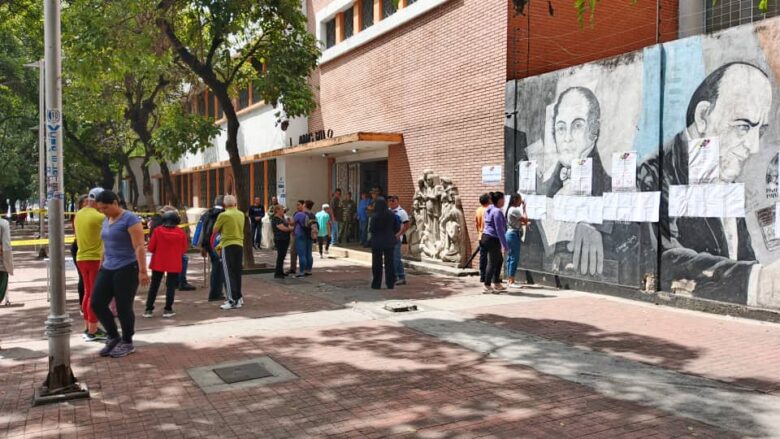 El ambiente en algunas ciudades tras comicios municipales: control policial en Caracas y Di Martino asegura que “limpia” Maracaibo