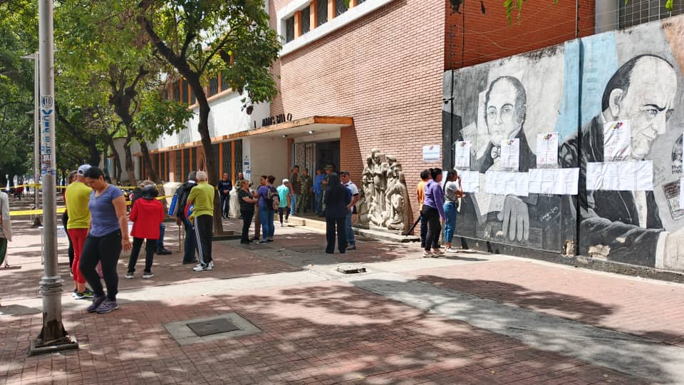 El ambiente en algunas ciudades tras comicios municipales: control policial en Caracas y Di Martino asegura que “limpia” Maracaibo