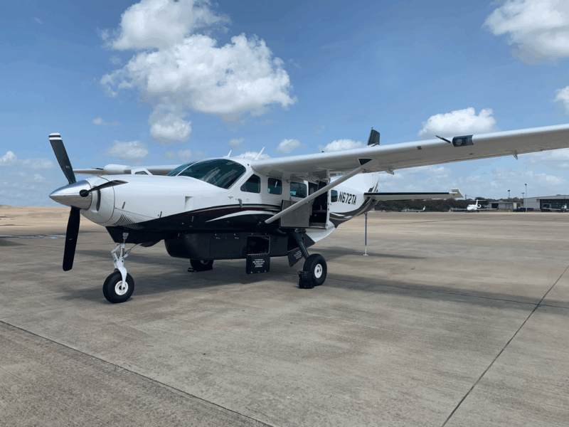 Rescatan con vida a tres de los 10 ocupantes de aeronave que se desplomó en Amazonas