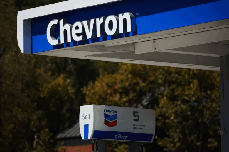 Cabello afirma que Chevron pagará por extraer petróleo en Venezuela