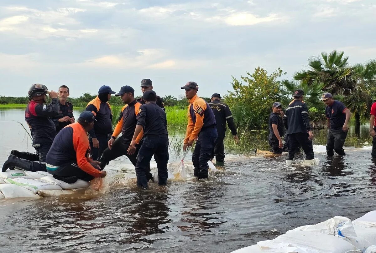 Machado dice que Apure está incomunicado por fuertes lluvias