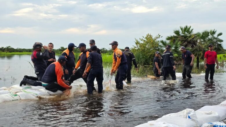 Machado dice que Apure está incomunicado por fuertes lluvias