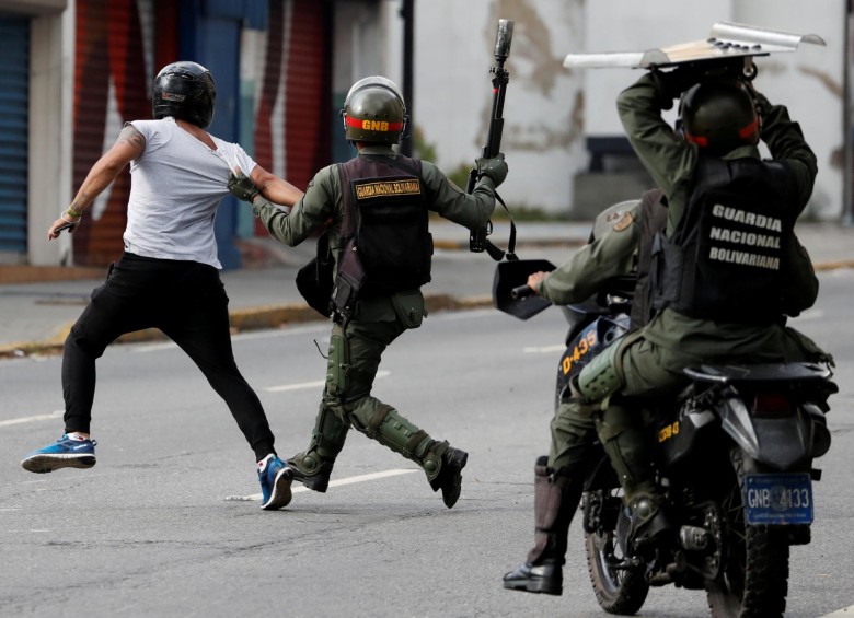 HRW denuncia "puerta giratoria" en cárceles de Venezuela un año después de las elecciones
