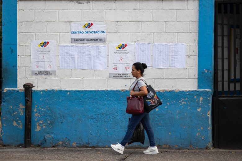 Machado asegura que el 90 % de Venezuela "le dijo no" a Maduro en los comicios municipales