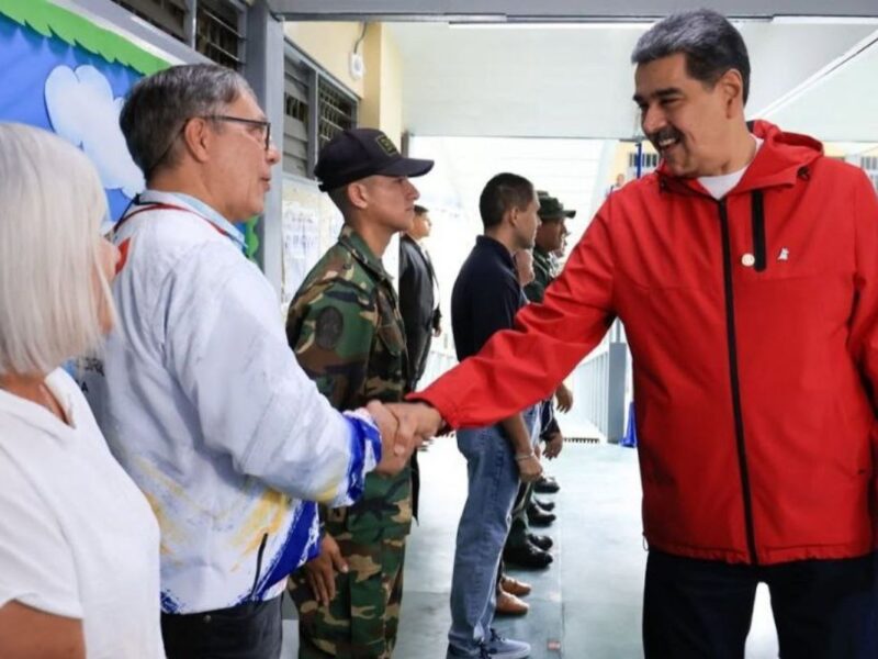 Maduro agradece a cuerpos de seguridad y la Fanb por "llegar al 27 de julio sin un incidente"
