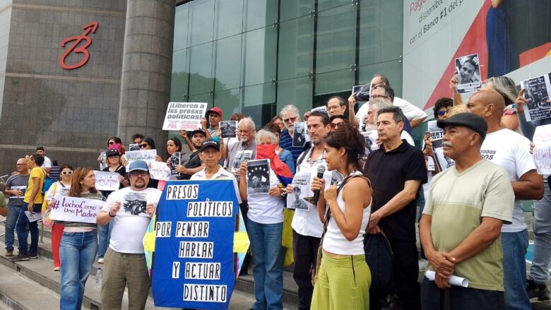 Protestan frente a sede de la ONU en Caracas en solidaridad con madres de presos políticos