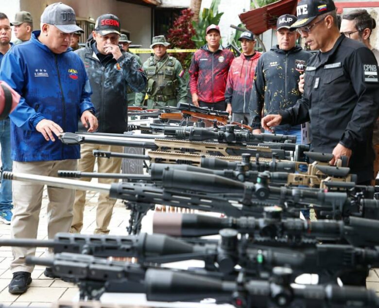 Cabello anuncia detención de dos personas y nueva incautación de armas relacionadas con presunto atentado en Caracas