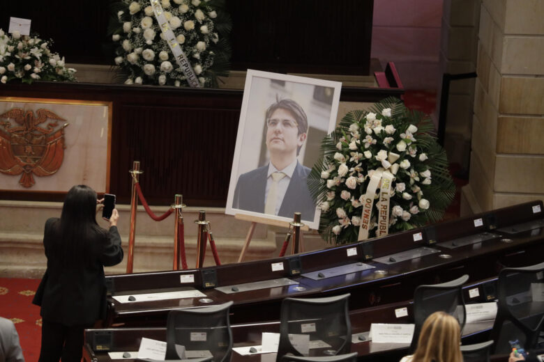 Colombia confirma muerte en Venezuela de disidente de las FARC implicado en ataque a Uribe Turbay
